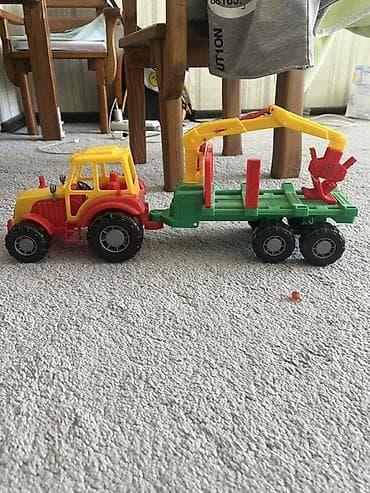 Uşaq oyuncağı – traktor və qoşqulu meşə yığma maşını dəsti