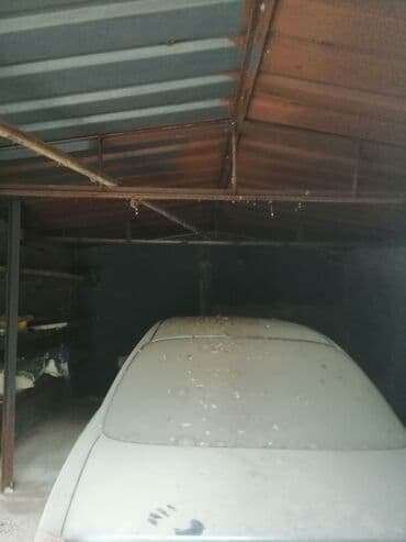 8 mkr: Sumqayıt 10 mkr. Qaraj satilir hündürlüyü 2.10 Eni 4 metr uzunluğu 6 — 6