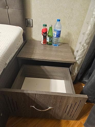 king yataq desti: Yataq otağı dəsti Tərkibi: - 2 nəfərlik çarpayı: yumşaq toxumalı — 8