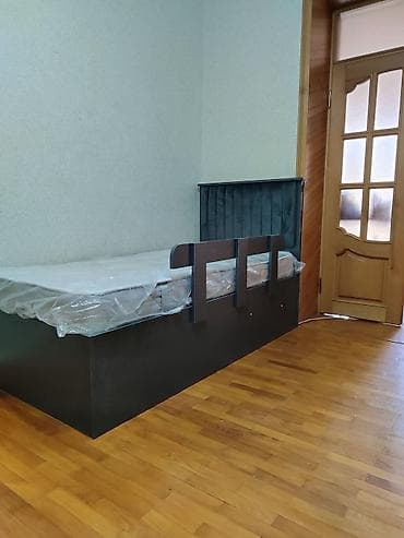 Oğlan və qız üçün, Yeni, Çarpayı, Bazalı, Matras ilə, Siyirməsiz