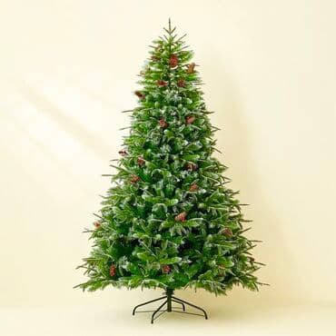 kremlovski yolka: Yolka Yolka satisi teze mallar endirimde Yeni il agaci Kremlovski — 1