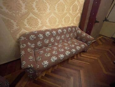 Столы и стулья: Диван, Б/у — 2