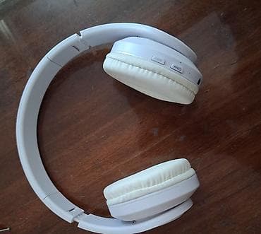 samsung level u: Ağ rəngli, başüstü Bluetooth qulaqcıq Xüsusiyyətlər: - Simsiz və — 1