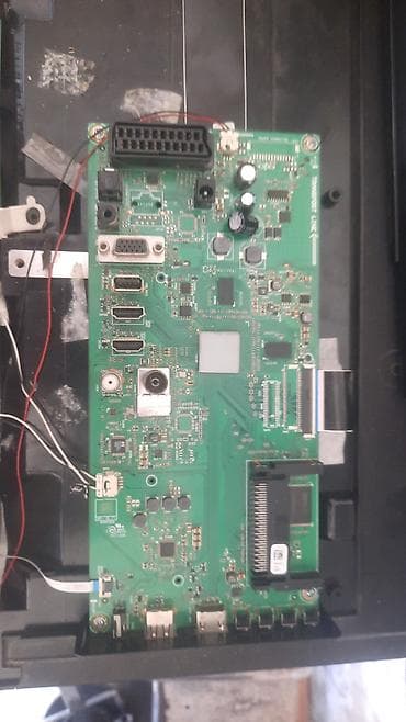 kamputur: TV ana platası (main board) Xüsusiyyətlər: - HDMI girişləri: 2 ədəd - — 1
