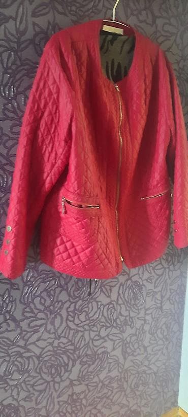 qadin ic geyimi: Qadın üst geyimləri dəsti 1) Açıq pudra rəngli kapüşonlu yüngül qısa — 2