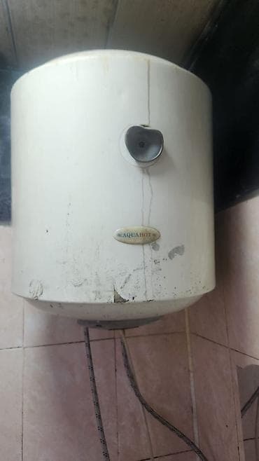 plastik qapi gence: AQUAHOT elektrik su qızdırıcısı (divar tipli) - Markası: AQUAHOT - — 1