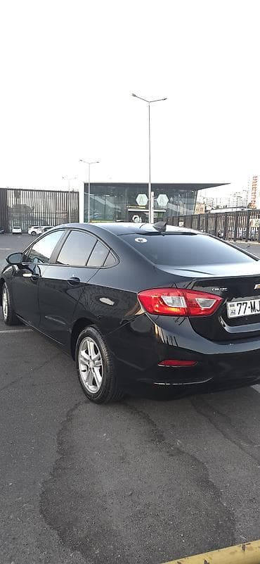 passat diskleri: Chevrolet Cruze sedan - Korpus: qara rəng, aerodinamik xəttlər, xrom — 3
