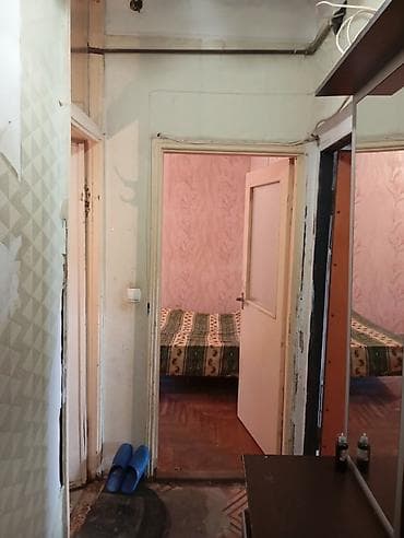 satdıq evlər: Bakı, 4-cü mikrorayon, 2 otaqlı, Köhnə tikili, m. Memar Əcəmi, 50 kv. m — 8