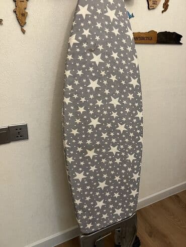 20 azn. əla vəziyətdə ayaqlAri qalin materialdi, tez əyilənlərdən