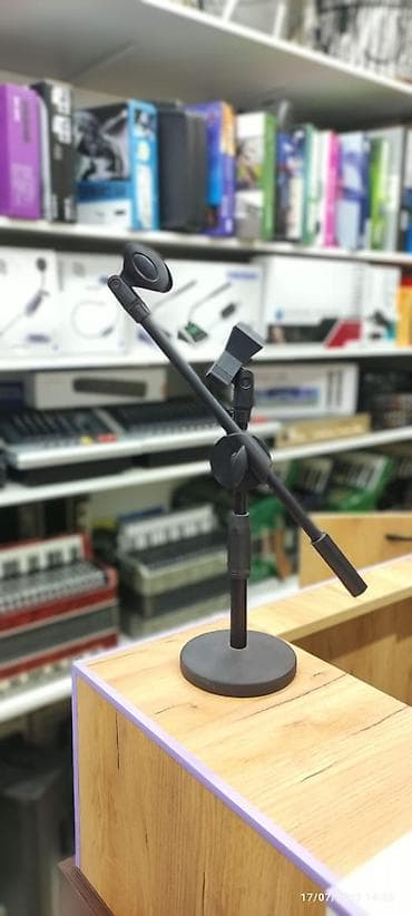 mikrafon altlığı: Mikrafon stoykası, tutacaq,stolüstü mikrafon stoykası Rast musiqi — 1