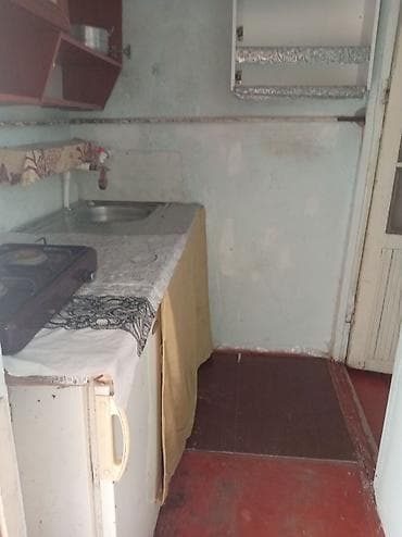 kiraye evler telebe: 1 otaqlı ev kirayəlik - Plan: 1 yataq otağı, ayrıca mətbəx girişi - — 7