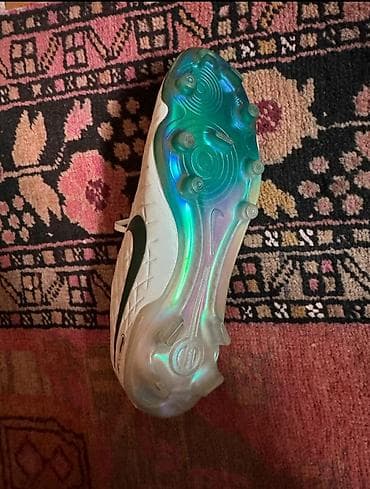 ayaqq: Salam. Yeni butsidir. 43 razmer. Sadəcə iki dəfə geyinilib, çox rahat — 3