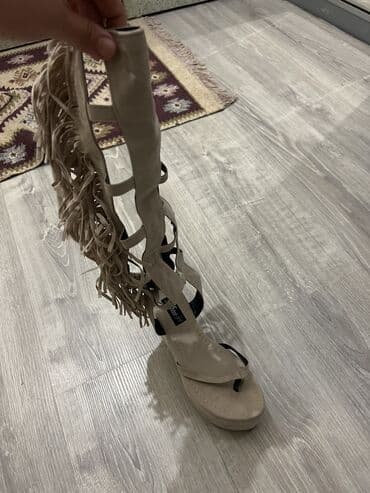 rezin qısa çəkmələr: Ölçü: 38, Yeni — 1