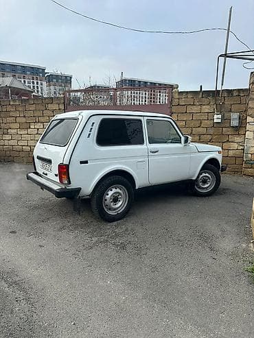 rover 75 2018: VAZ (LADA) 4x4 Niva: 1.7 l | 2007 il 452672 km Ofrouder/SUV — 3