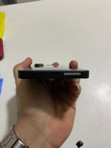 redmi not 10 c: Redmi not 13 smartfon - Arxa kamera: 108 MP əsas kamera (üçlü modul — 7