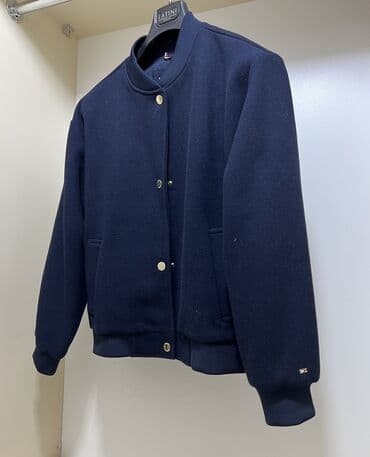 fosfor kurtka: Tommy Hilfiger
Yeni kimi!
L-XL ölçü — 2