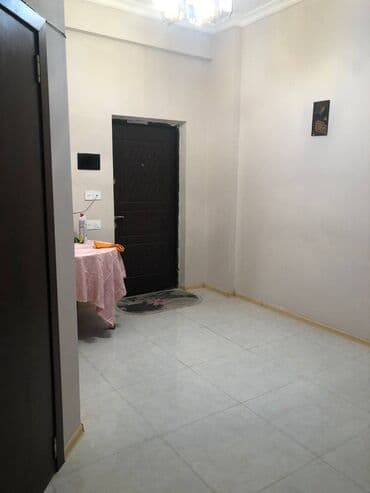 orbita mtk çobanzadə: Zümrüd Rezidens,Heyder Əliyev merkez ilə üzbə üz. 2 mertəbə.Hər şey — 13