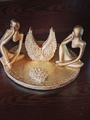 qara suvaq yoxsa agdag: Fiqur, Gips, rəng - Ağ — 19