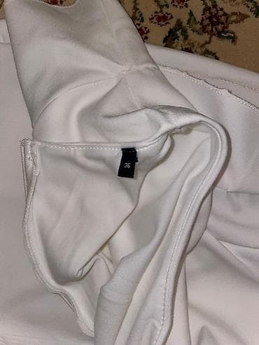 ag don: Ölçü: 36 Veziyyeti: Cox az geyinilib, ideal veziyyetdedi. Vp nomresi — 3