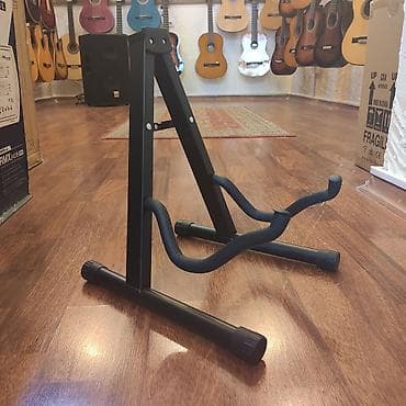 1 gitara üçün dayaq Ünvan:Nizami 42 (Daxili işlər nazirliyin arxası) — 2