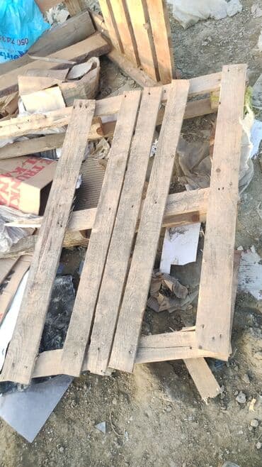 Otbiçənlər və trimmerlər: Ocaq/isitmə üçün doğranmış taxtaparcaları. İcində hər cür taxtalar — 3