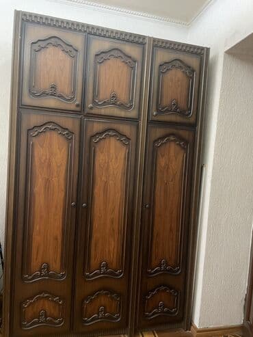 İşlənmiş, Açılan, 3 qapılı Düz dolab, Şifonyer