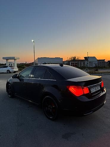 Chevrolet Cruze: 1.4 l | 2012 il 180152 km Sedan — 3