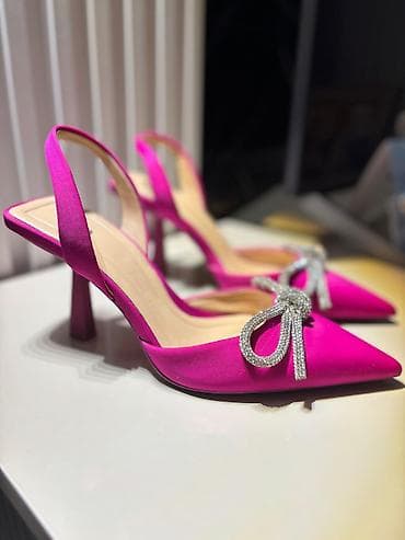 zara: Zara alınıb 150 Azn,satılır 20Azn.Bir dəfə geyinilib.37 ölçüdür — 3