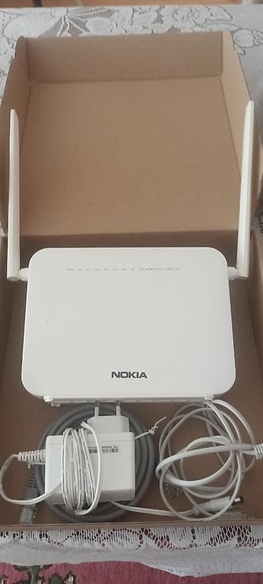 Nokia Wi‑Fi router - İki antenli, güclü siqnal örtüyü üçün. - Üst