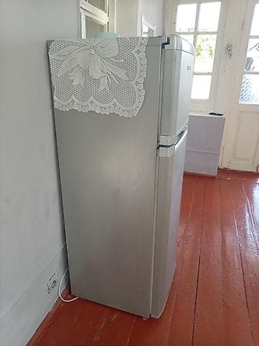 İşlənmiş 2 qapılı Beko Soyuducu Satılır, rəng - Gümüşü — 1