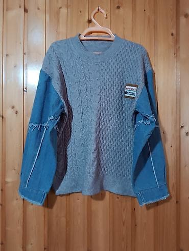 Qarışıq materiallı sviter/gödəkcə üslubunda üst geyimi - Dizayn: Ön