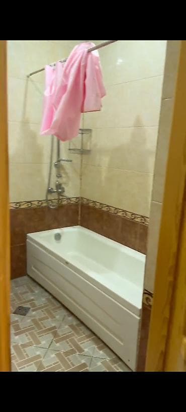 Mənzil kirayələyirəm: Köhne Yevlax avtovağzalının yani 5/1 mertebesi 2 otaqlı təmirli və — 6