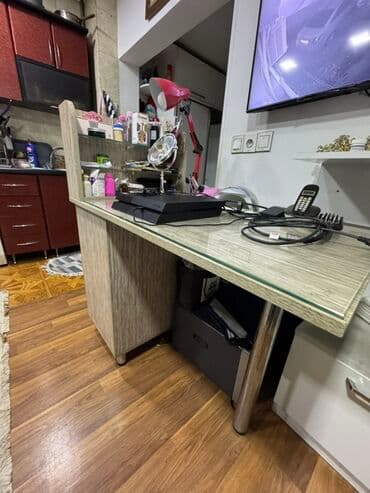 fırca: Düz masa, Siyirməsiz, Polkalı, Şüşə, Kredit yoxdur — 3