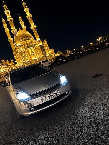 prius 20 kuza salon: Toyota Prius (2-ci nəsil) hibrid hetçbek - Gümüşü gövdə rəngi, qara — 5