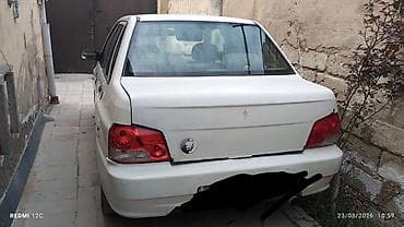 nardaran heyet evleri: Model: Iran Khodro Samand (sedan), ağ rəng Kuzov: 4 qapı, arxa işıqlar — 3