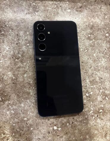 Alfa Romeo: Smartfon - Tam ekranlı, nazik çərçivəli dizayn - Qara rəng korpus - — 2