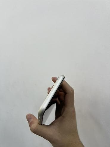 ayfon z: IPhone 11, Ağ, Face ID — 5