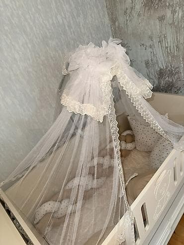 perde tul: Oğlan və qız üçün, İşlənmiş, Dördbucaq, Beşik, Dəst ilə, Matras ilə, Yellənmə mexanizm ilə — 3