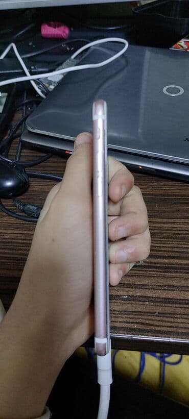 Apple iPhone: IPhone 7, Rose Gold, Barmaq izi — 2