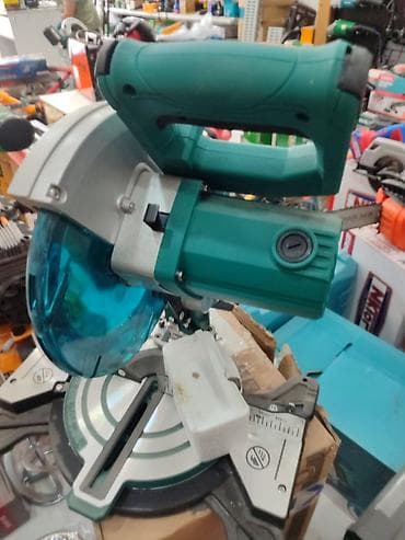 elekt: Sürüşdürməli gönye mişar – elektrikli - Güclü motor və yuxarı — 1