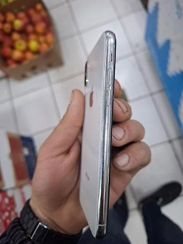 iphone x ekranı: IPhone X, 256 GB, Gümüşü — 2