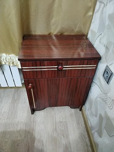 salon dolabi: İşlənmiş, 2 qapılı, Siyirməli, Qəhvəyi, Digər material, Açılan, Düz dolab — 4