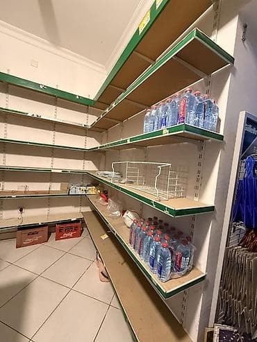 Полочные витрины: Mağaza rəfləri : son 2 gün! Mağaza bağlanır deyə təcili satılır,su — 4