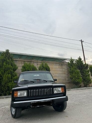 ваза напольная стеклянная высокая без узора: VAZ (LADA) 2107: 1.6 l | 2010 il 22000 km Sedan — 2