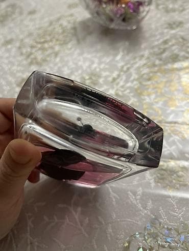 black efqan parfum: Shiseido qadın parfümü.Tam orjınaldır — 2