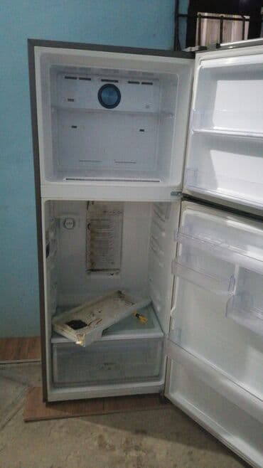 swizer холодильник: 2 qapılı Samsung Soyuducu Satılır, rəng - Boz — 3