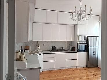 2ci el metbex: Mətbəx mebeli təcili satılır köç ilə əlaqədar. Material olaraq — 3