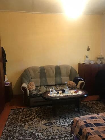 Həyət evləri və villaların satışı: M.Ə. Rəsulzadə qəs. 3 otaqlı, 70 kv. m, Təmirsiz — 9