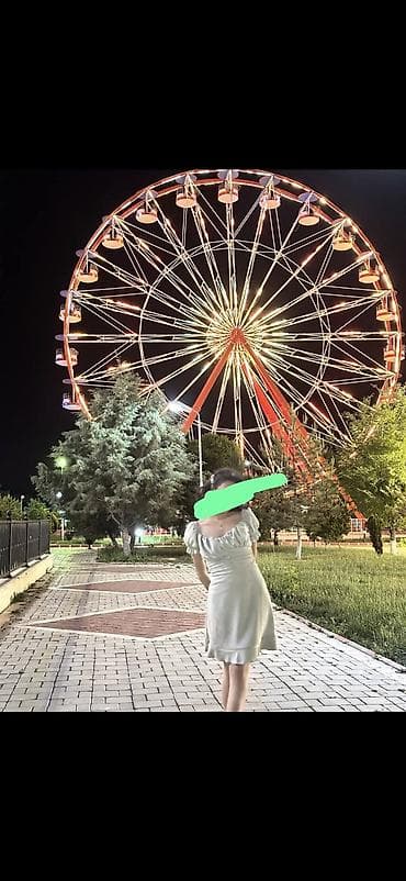 kişi plaşları trenc: Yaşıl əngli qısa don - Model: qısa, dizüstü - Rəng: açıq yaşıl rəngli — 1