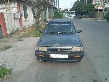 4 teker: Avtomobil: 4 qapılı sedan Rəng: Tünd boz Yanacaq: Benzin Ötürücü — 5